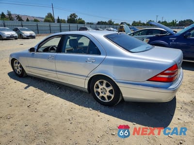 Drugie zdjęcie samochodu z przodu: 2001 MERCEDES-BENZ S 430 VIN:WDBNG70J21A171135 - miniatura