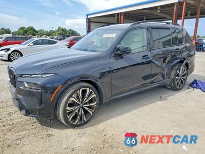 2025 BMW X7 M60I 5UX33EM06S9Y31091 - główne zdjęcie licytacji z USA - miniatura