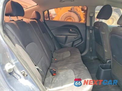 Zdjęcie 10 z 12 samochodu: 2016 KIA RIO LX VIN:KNADM4A34G6686439 - miniatura