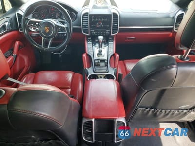 Zdjęcie 8 z 13 samochodu: 2017 PORSCHE CAYENNE VIN:WP1AA2A24HKA81676 - miniatura