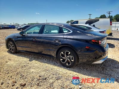 Drugie zdjęcie samochodu z przodu: 2024 HYUNDAI SONATA SEL VIN:KMHL64JA9RA425262 - miniatura
