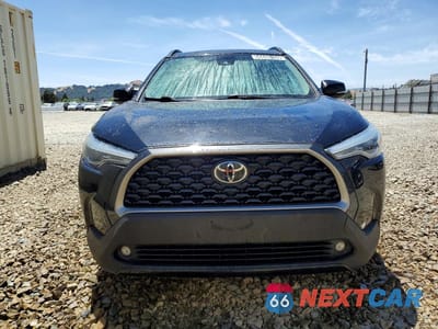 Piąte zdjęcie samochodu w środku: 2022 TOYOTA COROLLA CROSS XLE VIN:7MUDAABG2NV007802 - miniatura