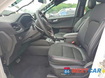 Zdjęcie 7 z 13 samochodu: 2025 FORD ESCAPE ST LINE SELECT VIN:1FMCU9NZ1SUB12519 - miniatura