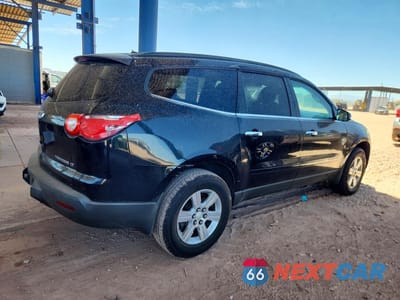 Trzecie zdjęcie samochodu z tyłu: 2010 CHEVROLET TRAVERSE LT VIN:1GNLRFED4AS118647 - miniatura