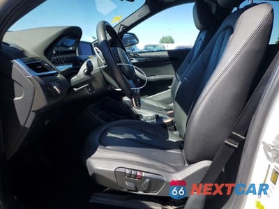 Zdjęcie 7 z 12 samochodu: 2018 BMW X1 SDRIVE28I VIN:WBXHU7C37J5H40662 - miniatura