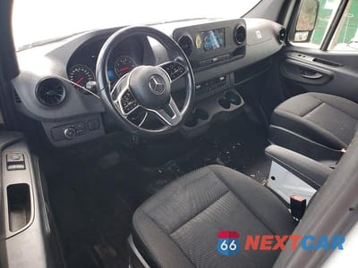 Zdjęcie 8 z 12 samochodu: 2022 MERCEDES-BENZ SPRINTER 4500 VIN:W1Y70BGY0NT088118 - miniatura