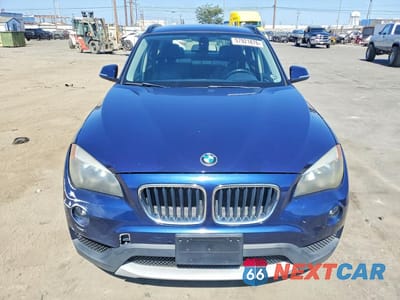 Piąte zdjęcie samochodu w środku: 2013 BMW X1 XDRIVE28I VIN:WBAVL1C55DVR83595 - miniatura