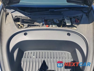 Zdjęcie 12 z 14 samochodu: 2023 TESLA MODEL 3 VIN:5YJ3E1EAXPF669166 - miniatura