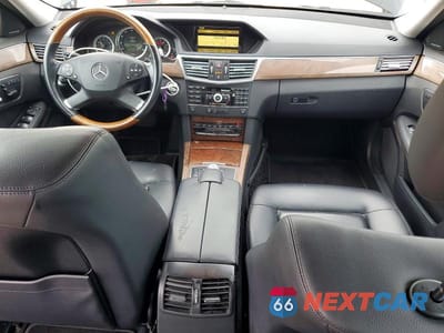 Zdjęcie 8 z 12 samochodu: 2010 MERCEDES-BENZ E 350 4MATIC VIN:WDDHF8HBXAA225372 - miniatura