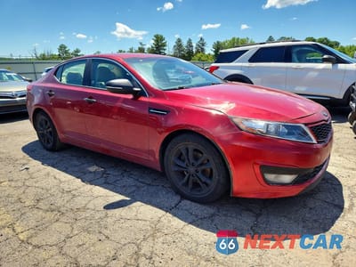 Czwarte zdjęcie samochodu z boku: 2012 KIA OPTIMA LX VIN:5XXGM4A75CG039336 - miniatura