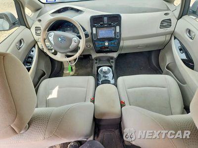 Zdjęcie 8 z 12 samochodu: 2013 NISSAN LEAF S VIN:1N4AZ0CP6DC405602 - miniatura