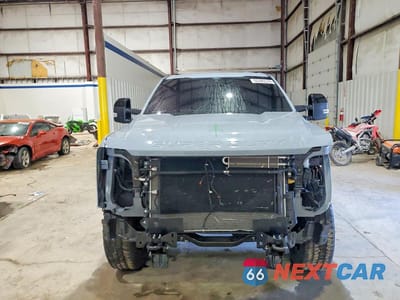 Piąte zdjęcie samochodu w środku: 2026 FORD F250 SUPER DUTY VIN:1FT8W2BT7TED16166 - miniatura