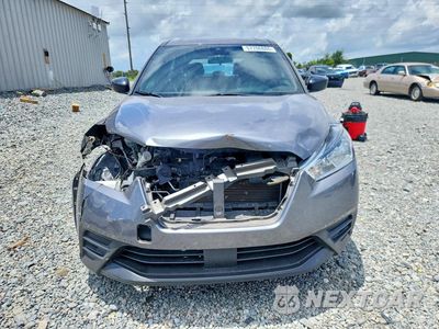 Piąte zdjęcie samochodu w środku: 2020 NISSAN KICKS S VIN:3N1CP5BV6LL560470 - miniatura