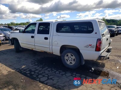 Drugie zdjęcie samochodu z przodu: 2004 CHEVROLET SILVERADO K1500 VIN:2GCEK13T441416400 - miniatura