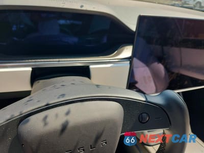 Zdjęcie 9 z 13 samochodu: 2023 TESLA MODEL S VIN:5YJSA1E68PF499120 - miniatura