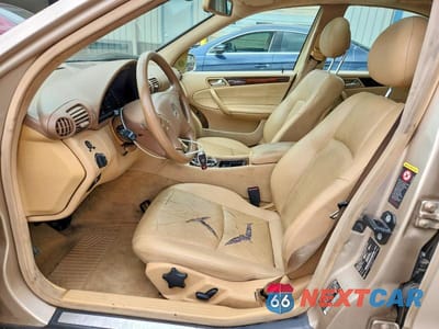 Zdjęcie 8 z 13 samochodu: 2003 MERCEDES-BENZ C 240 VIN:WDBRF61J23A405676 - miniatura