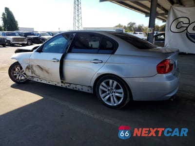 Drugie zdjęcie samochodu z przodu: 2006 BMW 325 I AUTOMATIC VIN:WBAVB175X6NK41063 - miniatura