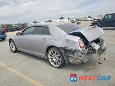 Drugie zdjęcie samochodu z przodu: 2015 CHRYSLER 300 LIMITED VIN:2C3CCAAG6FH930936 - miniatura