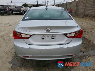Zdjęcie 6 z 12 samochodu: 2011 HYUNDAI SONATA GLS VIN:5NPEB4ACXBH177631 - miniatura