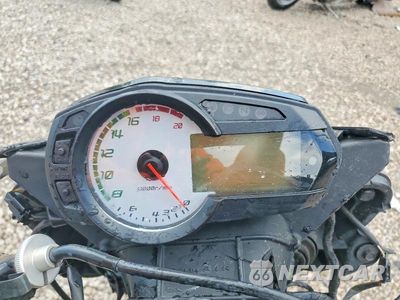 Zdjęcie 7 z 9 samochodu: 2011 KAWASAKI ZX600 R VIN:JKAZX4R13BA028002 - miniatura