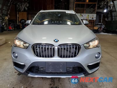 Piąte zdjęcie samochodu w środku: 2019 BMW X1 XDRIVE28I VIN:WBXHT3C58K5L38841 - miniatura