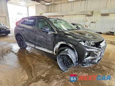 Czwarte zdjęcie samochodu z boku: 2018 MITSUBISHI ECLIPSE CROSS LE VIN:JA4AT4AA5JZ047025 - miniatura