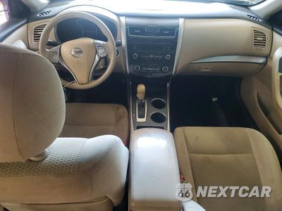 Zdjęcie 8 z 12 samochodu: 2015 NISSAN ALTIMA VIN:1N4AL3AP8FN910876 - miniatura