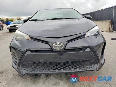 Piąte zdjęcie samochodu w środku: 2017 TOYOTA COROLLA SE VIN:2T1BURHE5HC777390 - miniatura