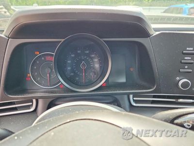 Zdjęcie 9 z 12 samochodu: 2023 HYUNDAI ELANTRA SEL VIN:KMHLM4AG9PU391572 - miniatura