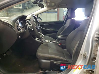 Zdjęcie 7 z 12 samochodu: 2017 CHEVROLET CRUZE LS VIN:1G1BC5SMXH7117951 - miniatura
