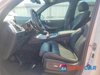 Zdjęcie 7 z 13 samochodu: 2026 BMW X5 XDRIVE40I VIN:5UX23EU02T9280056 - miniatura