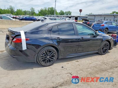 Trzecie zdjęcie samochodu z tyłu: 2025 TOYOTA CAMRY SE VIN:4T1DBADK4SU519069 - miniatura