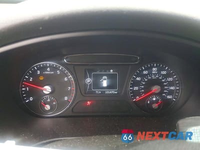 Zdjęcie 9 z 13 samochodu: 2018 KIA SORENTO LX V6 VIN:5XYPG4A52JG406885 - miniatura
