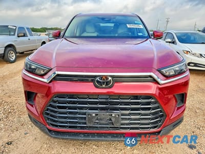 Piąte zdjęcie samochodu w środku: 2024 TOYOTA GRAND HIGHLANDER XLE VIN:5TDAAAA52RS010850 - miniatura