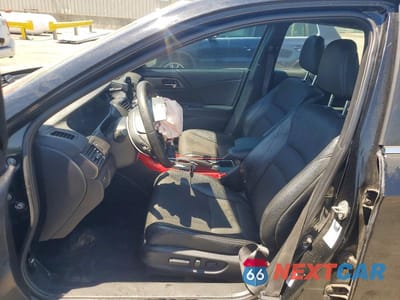 Zdjęcie 7 z 12 samochodu: 2017 HONDA ACCORD SPORT VIN:1HGCR2F51HA142088 - miniatura