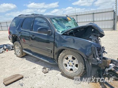 Czwarte zdjęcie samochodu z boku: 2011 CHEVROLET TAHOE C1500 LS VIN:1GNSCAE08BR390723 - miniatura