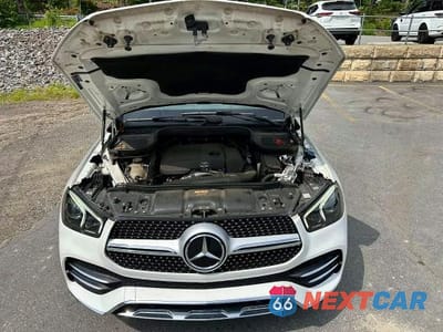Piąte zdjęcie samochodu w środku: 2020 MERCEDES-BENZ GLE 350 4MATIC VIN:4JGFB4KB5LA132904 - miniatura