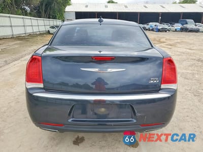 Zdjęcie 6 z 12 samochodu: 2016 CHRYSLER 300 LIMITED VIN:2C3CCAAGXGH298590 - miniatura