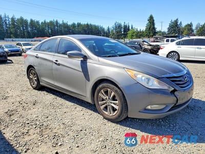 Czwarte zdjęcie samochodu z boku: 2013 HYUNDAI SONATA GLS VIN:5NPEB4AC9DH704643 - miniatura