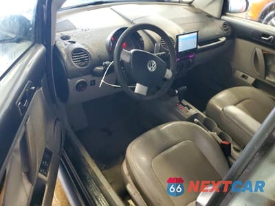 Zdjęcie 8 z 12 samochodu: 2006 VOLKSWAGEN NEW BEETLE CONVERTIBLE VIN:3VWPG31Y36M333487 - miniatura