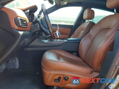 Zdjęcie 7 z 12 samochodu: 2019 MASERATI LEVANTE VIN:ZN661XUA5KX322564 - miniatura