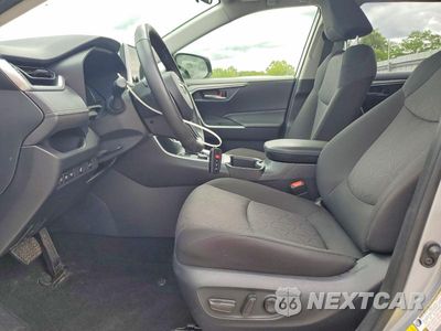 Zdjęcie 7 z 13 samochodu: 2025 TOYOTA RAV4 HYBRID XLE VIN:JTMRWRFV3SD341420 - miniatura