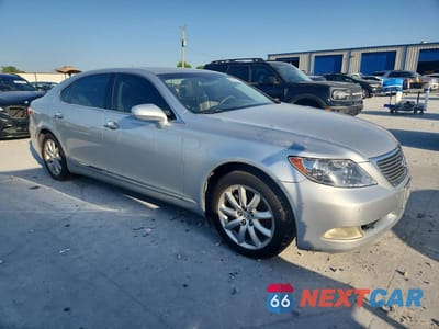 Czwarte zdjęcie samochodu z boku: 2007 LEXUS LS 460L VIN:JTHGL46F775004504 - miniatura