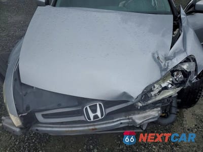Zdjęcie 11 z 13 samochodu: 2005 HONDA ACCORD LX VIN:1HGCM56405A165896 - miniatura
