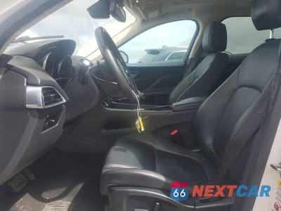 Zdjęcie 7 z 12 samochodu: 2017 JAGUAR F-PACE PREMIUM VIN:SADCJ2BV1HA074469 - miniatura