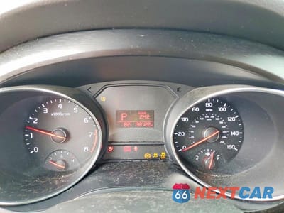 Zdjęcie 9 z 13 samochodu: 2017 KIA SEDONA LX VIN:KNDMB5C19H6219304 - miniatura