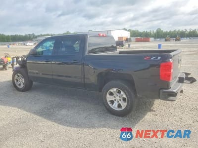 Drugie zdjęcie samochodu z przodu: 2018 CHEVROLET SILVERADO K1500 LT VIN:3GCUKREC2JG235449 - miniatura