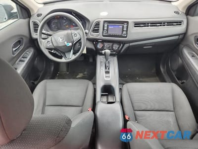 Zdjęcie 8 z 12 samochodu: 2019 HONDA HR-V LX VIN:3CZRU5H32KG708699 - miniatura