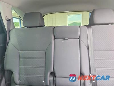 Zdjęcie 10 z 13 samochodu: 2017 KIA SORENTO LX V6 VIN:5XYPG4A50HG318847 - miniatura