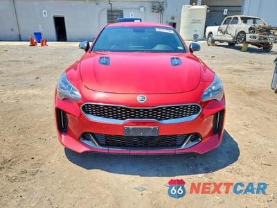 Piąte zdjęcie samochodu w środku: 2019 KIA STINGER GT VIN:KNAE35LCXK6067931 - miniatura